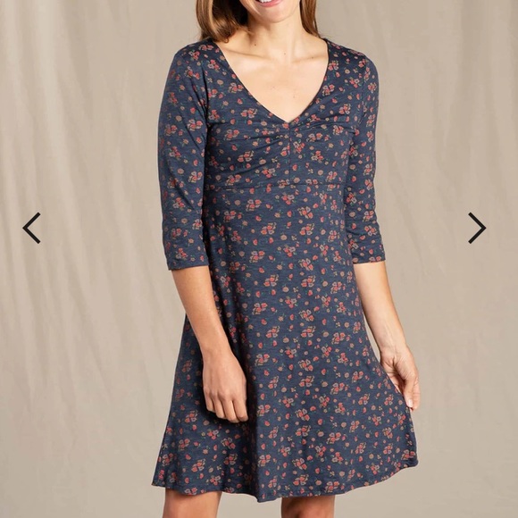 Toad & Co. Rosalinda Dress Organic Cotton Navy Floral Print - Picture 1 of 9